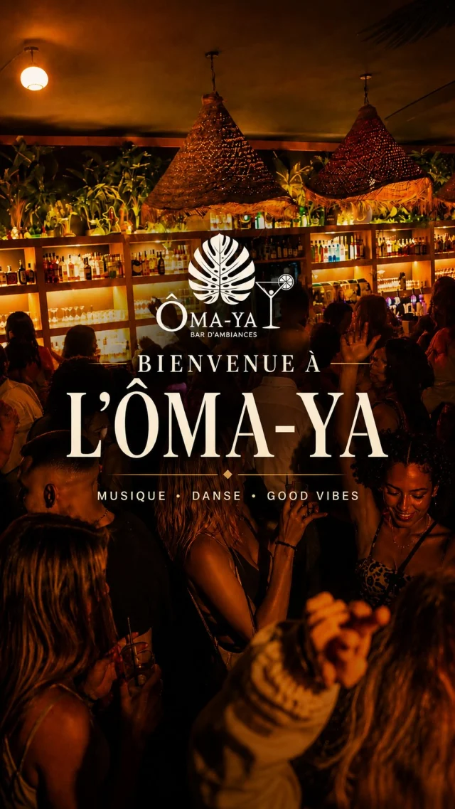 BIENVENUE À L’ÔMA-YA !

Ici, les soirées commencent autour d’un verre… et finissent souvent sur la piste. 

Des DJ, de la musique, des rencontres, des verres qui trinquent et surtout cette ambiance qui fait qu’on a envie de rester encore un peu.

Une semaine à l’ÔMA-YA, ça ressemble à ça !